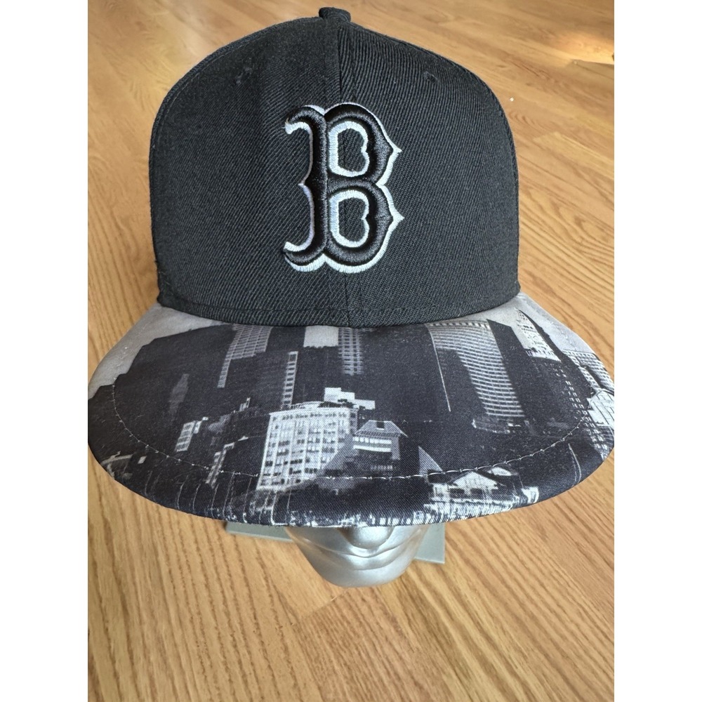 New Era 59FIFTY Boston Red Sox Fitted Hat 7 3/4‎ Black City Skyline Brim MLB Cap